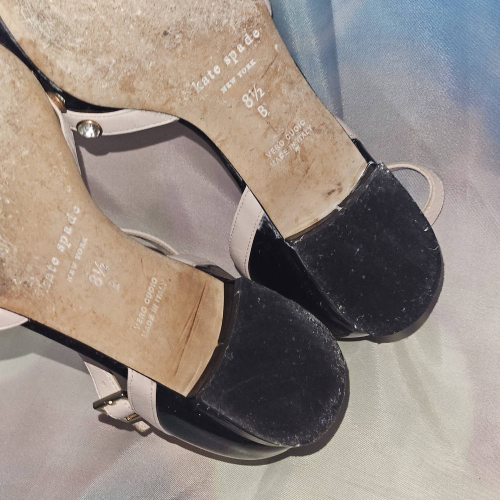 Kate Spade Patent Leather Black & Blush Pointed T-Strap,Rhinestones Kitten Heel - Picture 9 of 11